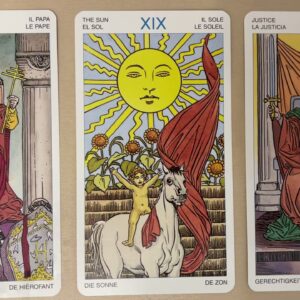 Leave your problems behind you! 1 May 2021 Your Daily Tarot Reading with Gregory Scott