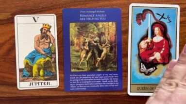 Making your own rules brings you luck! 15 August 2021 Your Daily Tarot Reading with Gregory Scott