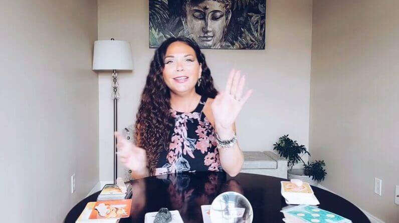 CAPRICORN, ITS TIME TO CLEAR OUT THIS COMMUNICATION BLOCKAGE. 🦋 AUGUST SPIRITUAL TAROT READING