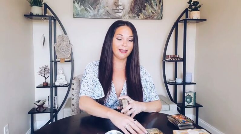 PISCES, CHASE THE CHANGE NOT THE PAST ❤ YOU VS THEM LOVE TAROT READING.