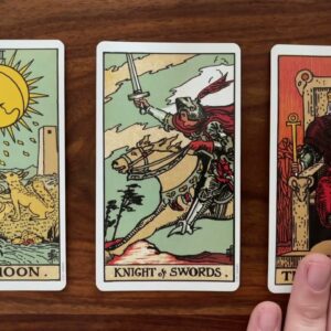 👀 Keep your eyes on the prize 🏆 1 April 2022 Your Daily Tarot Reading with Gregory Scott
