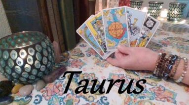Taurus May 2022 ❤️💲 BIG CHANGES You Won't See Coming Taurus!!! LOVE & CAREER Tarot Reading