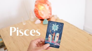 PISCES - 'TIME TO LET GO AND GROW' - May 2022 Monthly Predictions Tarot Reading