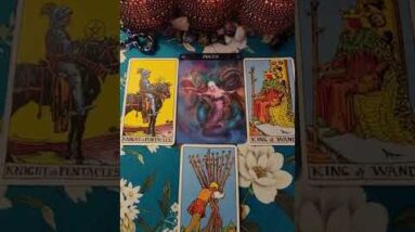 Pisces ❤️ Your Past, Present & Future Tarot Reading #shorts
