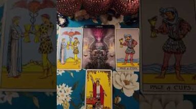 Libra ❤️ Your Past, Present & Future Tarot Reading #shorts