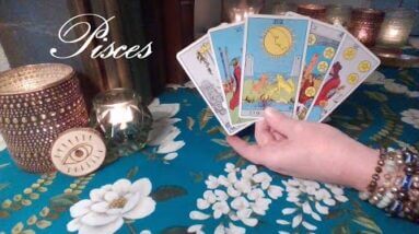 Pisces August 2022 ❤️ YOU WILL COMPLETELY ADORE EACH OTHER Pisces!! Mid Month Tarot Reading