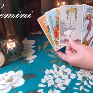 Gemini 🔮 A MAKE OR BREAK CONVERSATION Gemini!! August 15th - 21st Tarot Reading