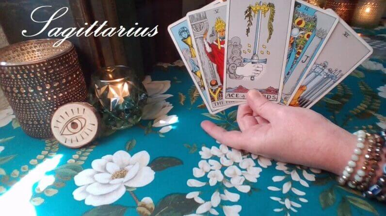Sagittarius🔮 THE BEST DECISION YOU WILL EVER MAKE Sagittarius!! August 22nd - 29th Tarot Reading