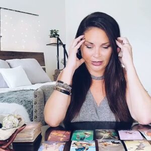 TAURUS, HOLY COW 😳 THIS ENERGY IS WILD! 🦋 MID-AUGUST 2022 TAROT READING.