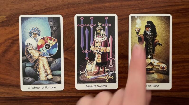 You stop worrying 😯 30 September 2022 🌈 Your Daily Tarot Reading with Gregory Scott 🔮