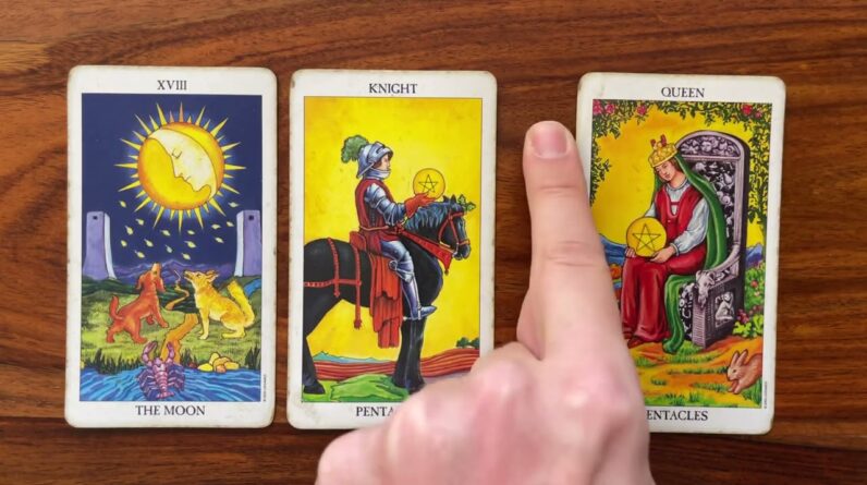 Feel the fear and do it anyway! 24 October 2022 Your Daily Tarot Reading with Gregory Scott