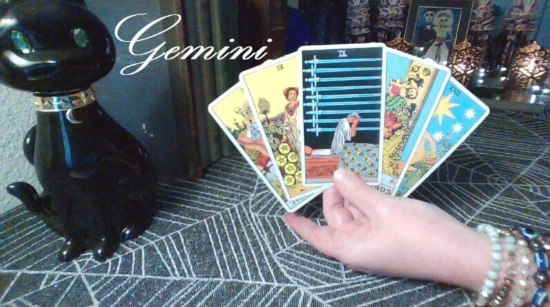 Gemini ❤️💋💔 THEY HAVE WENT COMPLETELY INSANE Gemini!  Love, Lust or Loss October 2022 #Tarot