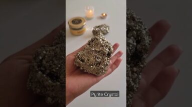 Money Attract Crystal #pyrite #moneymanifestation #god #crystalhealing #gemstone #shorts #lisasimmi