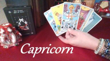 Capricorn ❤️💋💔 THEY ARE WAITING IN THE SHADOWS Capricorn!  Love, Lust or Loss December 2022 #Tarot