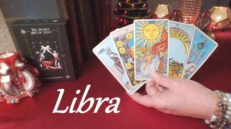 Libra ❤️ They Are INSTANTLY ATTRACTED To Your Energy Libra!! FUTURE LOVE December 2022 #tarot