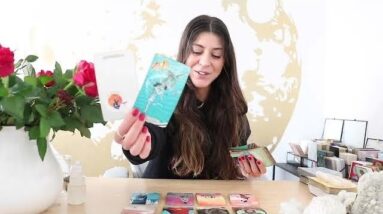 TAURUS - 'THE PAST IS CALLING YOU!!' - End Of February 2023 Tarot Reading