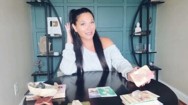 CAPRICORN | WINNING!! | 🦋 APRIL 2023 SPIRITUAL TAROT READING.