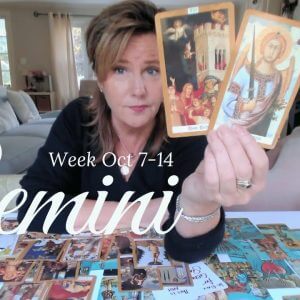 GEMINI : Going In Different Directions | Weekly October 2023 Zodiac Tarot Reading