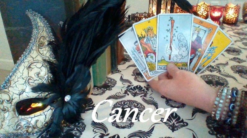 Cancer ❤️💋💔 A BIG TEMPTATION! Everyone Is Going Crazy!! LOVE, LUST OR LOSS October 22 - 28 #Tarot 1 Cancer ❤️💋💔 A BIG TEMPTATION! Everyone Is Going Crazy!! LOVE, LUST OR LOSS October 22 - 28 #Tarot