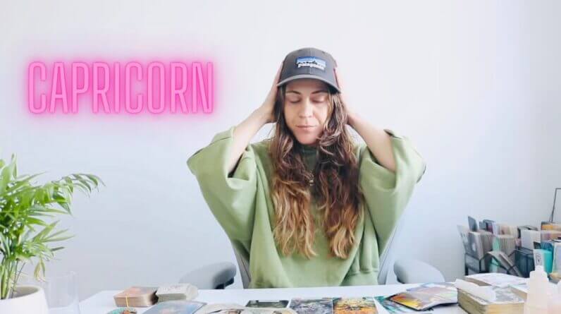 CAPRICORN✨ - 'THE BIG BREAKTHROUGH' April/May 224 Tarot Reading 1 CAPRICORN✨ - 'THE BIG BREAKTHROUGH' April/May 224 Tarot Reading