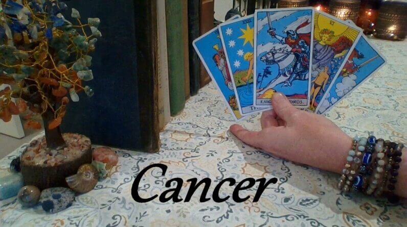 Cancer September 2024 ❤ The Magic Moment Love Comes Rushing In! SOULMATE READING #Tarot 1 Cancer September 2024 ❤ The Magic Moment Love Comes Rushing In! SOULMATE READING #Tarot