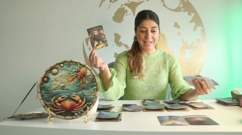 CANCER ❤️ 'You LOVE Them.... But Being Cautious!' Beaver Full Moon in Taurus Tarot Messages November 1 CANCER ❤️ 'You LOVE Them.... But Being Cautious!' Beaver Full Moon in Taurus Tarot Messages November