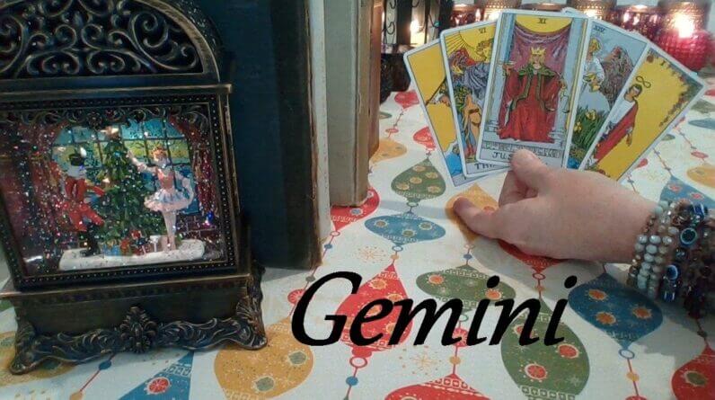 Gemini December 2024 ❤ The Moment You Love Someone New SOULMATE READING #Gemini 1 Gemini December 2024 ❤ The Moment You Love Someone New SOULMATE READING #Gemini