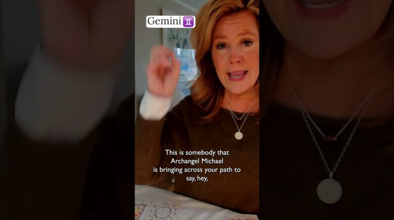 GEMINI : A HEADS UP From Your Guides Appears | Mid April 2025 Zodiac Tarot Reading #shorts #tarot 1 GEMINI : A HEADS UP From Your Guides Appears | Mid April 2025 Zodiac Tarot Reading #shorts #tarot