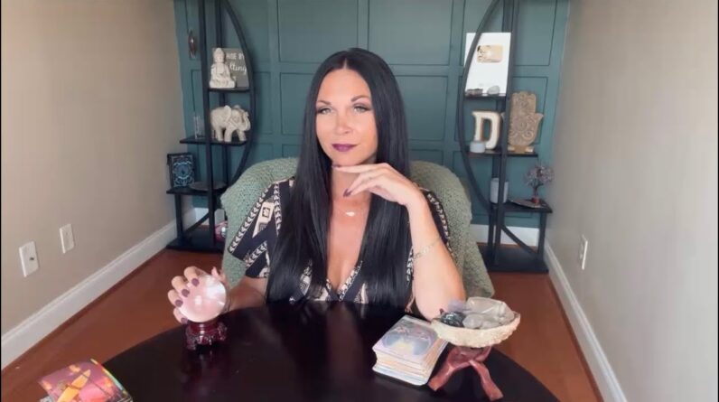 AQUARIUS | There is NO Competition 👌🔮| Aquarius Tarot Reading.