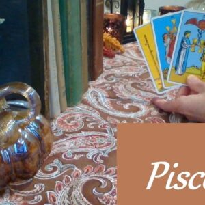 Pisces November 2025 ❤ DEEP CONNECTION! You Make Their Heart Race Pisces FUTURE LOVE #Pisces #Tarot