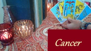 Cancer February 2026 ❤ Taking A Leap Of Faith Into Someone Else's Arms FUTURE LOVE #Cancer #Tarot