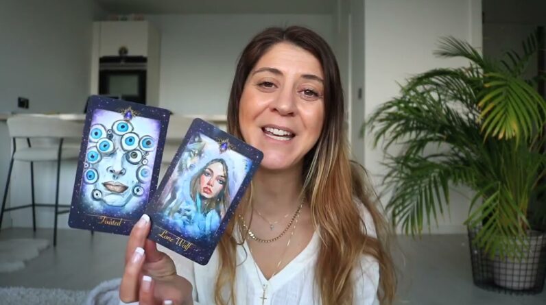 AQUARIUS ❤️They’re Lonely & Fixated On YOU! Your Twin Flame Story - April 2926 Tarot Reading