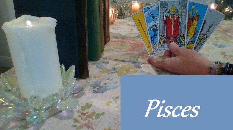 Pisces April 2026 ❤ INTENSE ATTRACTION! They Hold The Key To Your Heart FUTURE LOVE #Pisces #Tarot