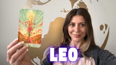 LEO ❤️ They Are FIXATED! Your Light Is Simply Irresistible! April 2026 Tarot Reading