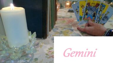 Gemini ❤️💋💔 ON THE EDGE! A Soft Touch Is Needed LOVE LUST LOSS Now-April 18th #Gemini #Tarot