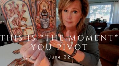 Daily Tarot for the Collective : The Moment You PIVOT & It Opens Up New Options 26 Daily Tarot for the Collective : The Moment You PIVOT & It Opens Up New Options