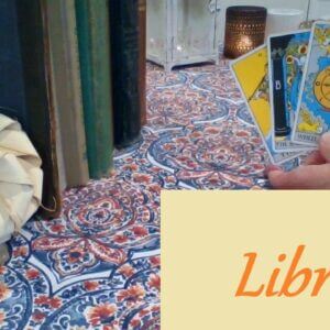 Libra ❤ TIME IS OF THE ESSENCE! The Moment The Chase Really Begins Libra YOUR SOULMATE August