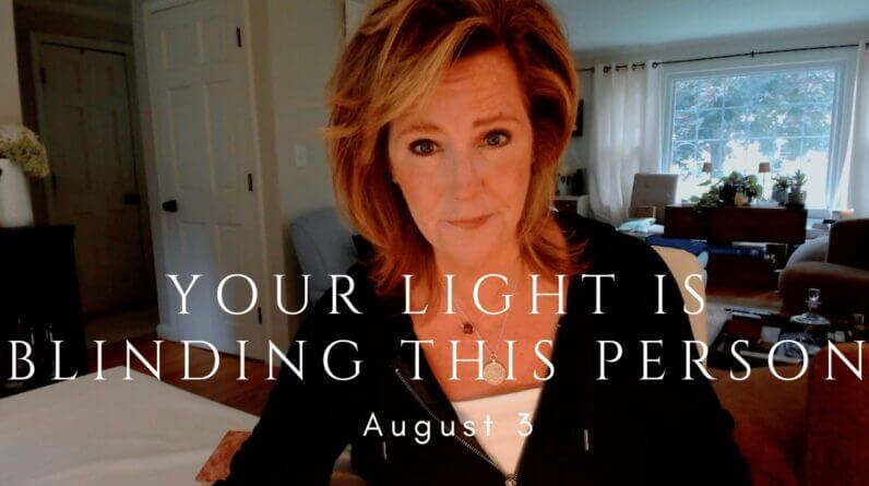 Daily Tarot for the Collective : Your Bright Light Is BLINDING This Person