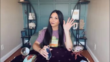 Aquarius ♒️ Someone Really ADMIRES Your Energy 💗 You Set The Tone! | Aquarius Tarot Reading.