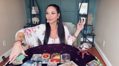 Capricorn ♑️ It’s Time For Your GlowUp ✨👏 You Got This! | Capricorn Tarot Reading.